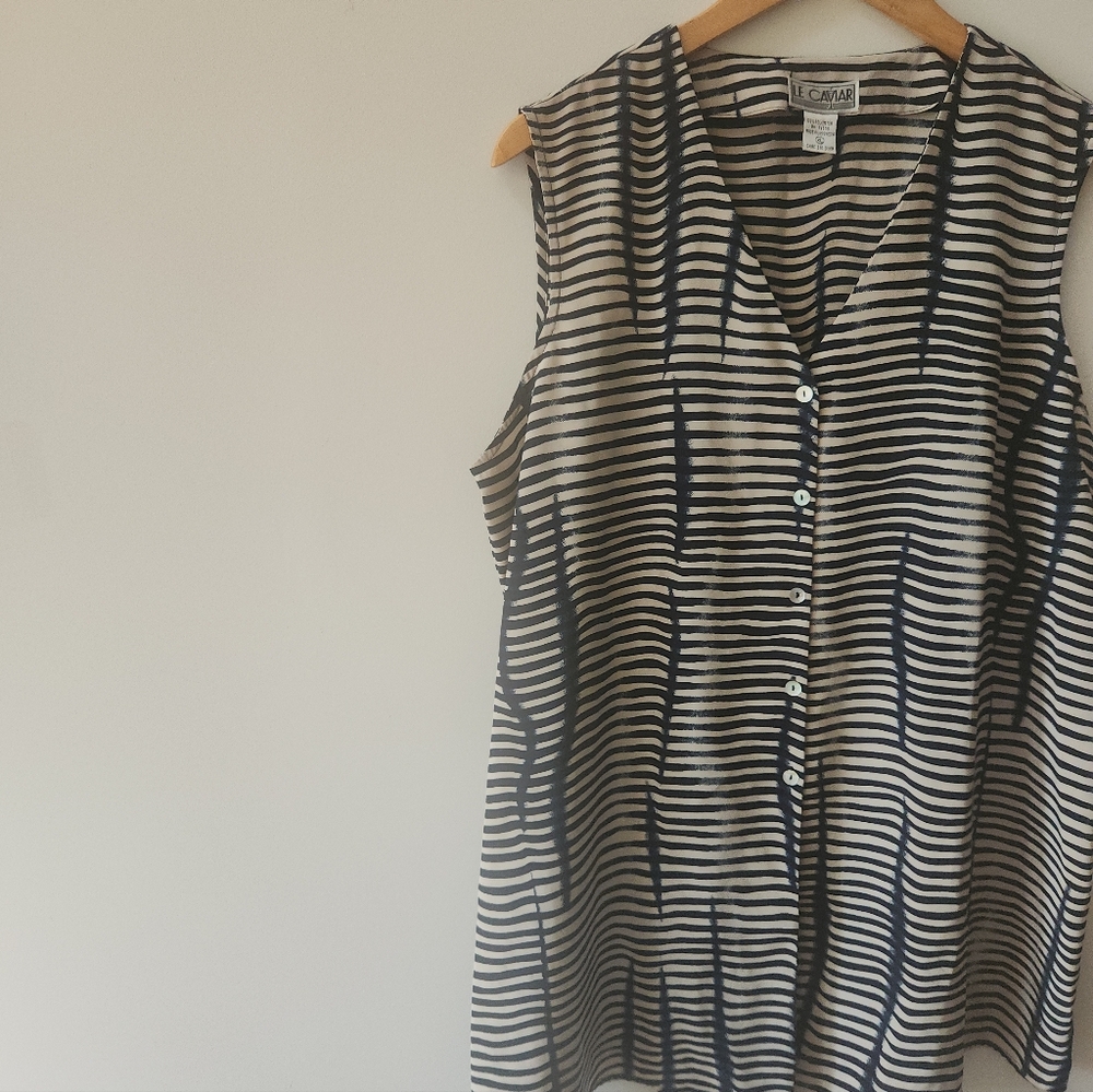 Le Caviar Striped Button Front Sleeveless Blouse XL Navy Ivory Top - Picture 2 of 8